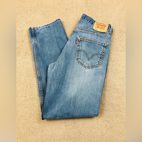 Levi’s 550 Men’s 32x32 Relaxed Fit Mid Rise Straight Leg Faded Distressed Jeans - Picture 1 of 12